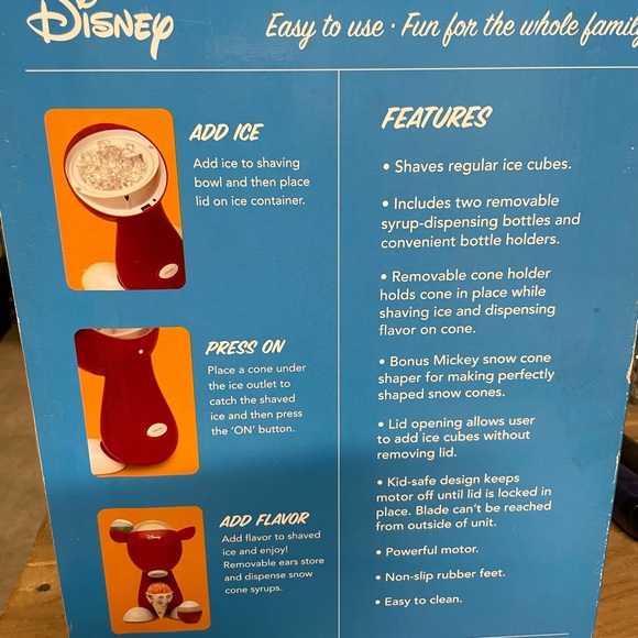 Disney Red and White Ice Shaver - Picture 3 of 5